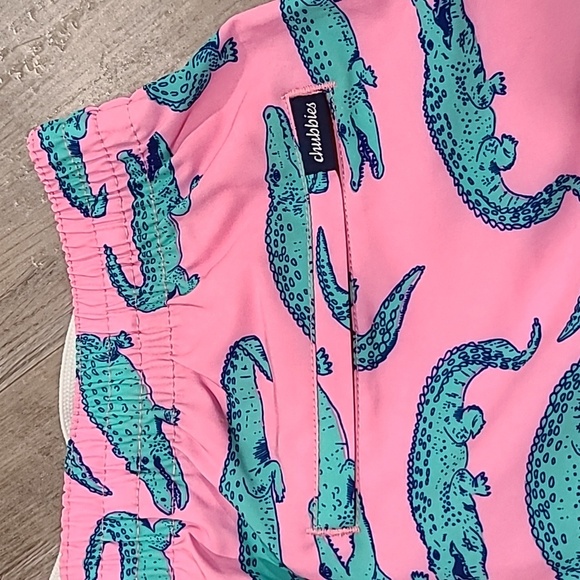 Chubbies Zipper Back Pocket Alligator Swim Trunks Size Large - Picture 7 of 8